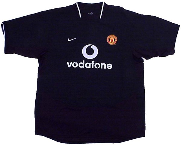 Manchester United 2004-2005 away black and white jersey