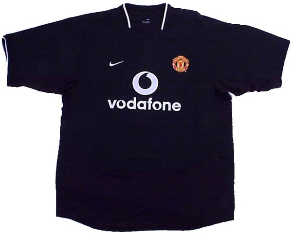 Manchester United 2004-2005 away black and white jersey